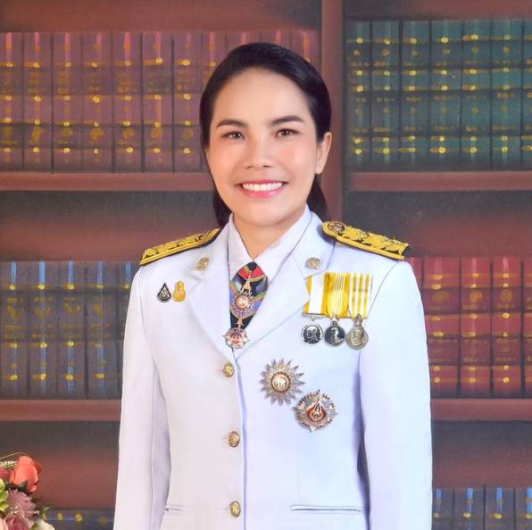 รูปถ่ายของ นางสาวอังศุมารินทร์ พรมแพง
