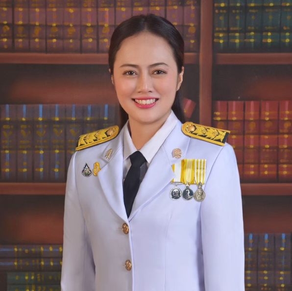 รูปถ่ายของ นางสาวอุมาภรณ์ สีลาอาจ
